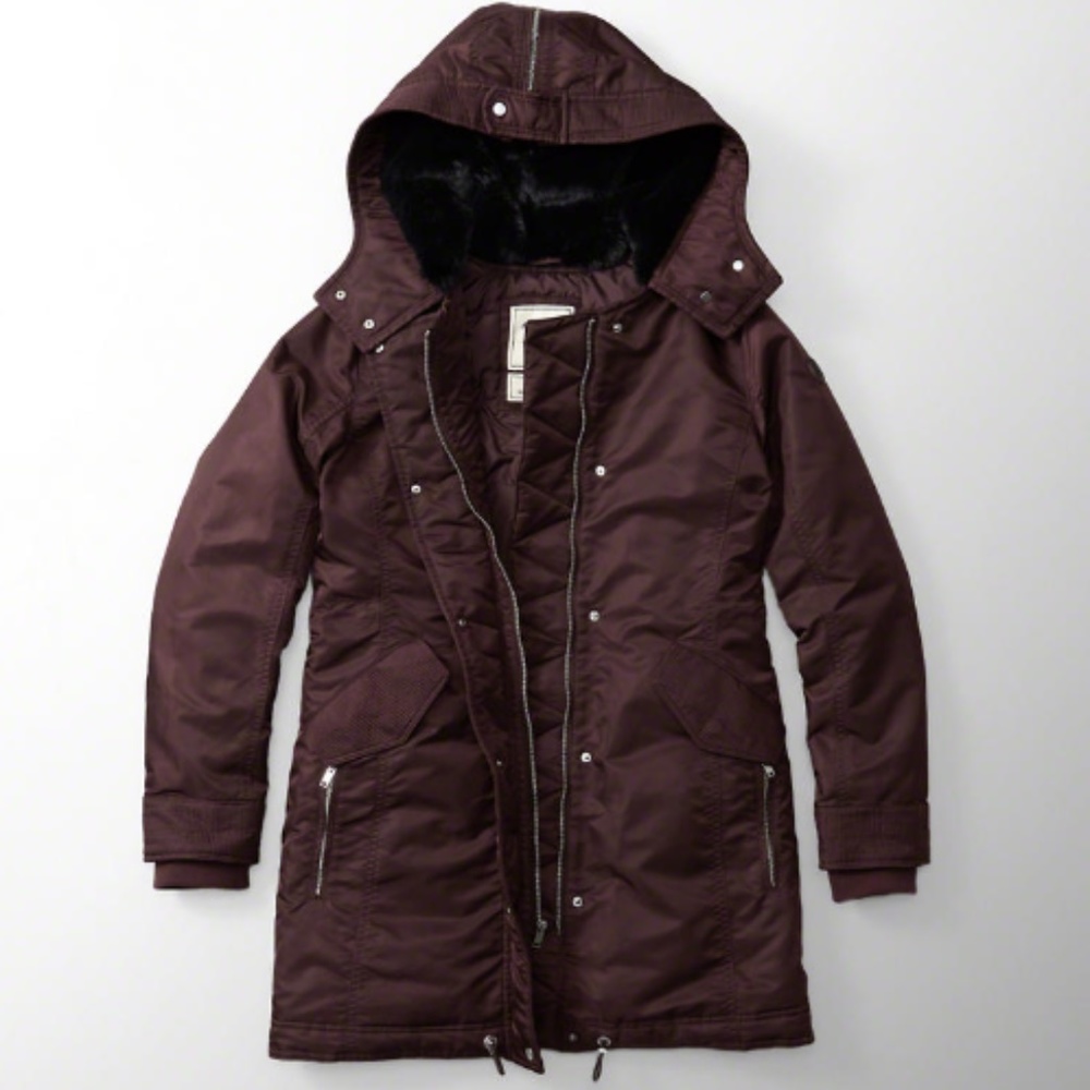 Abercrombie & Fitch Women's Hooded Puffer Coat in Deep Brown